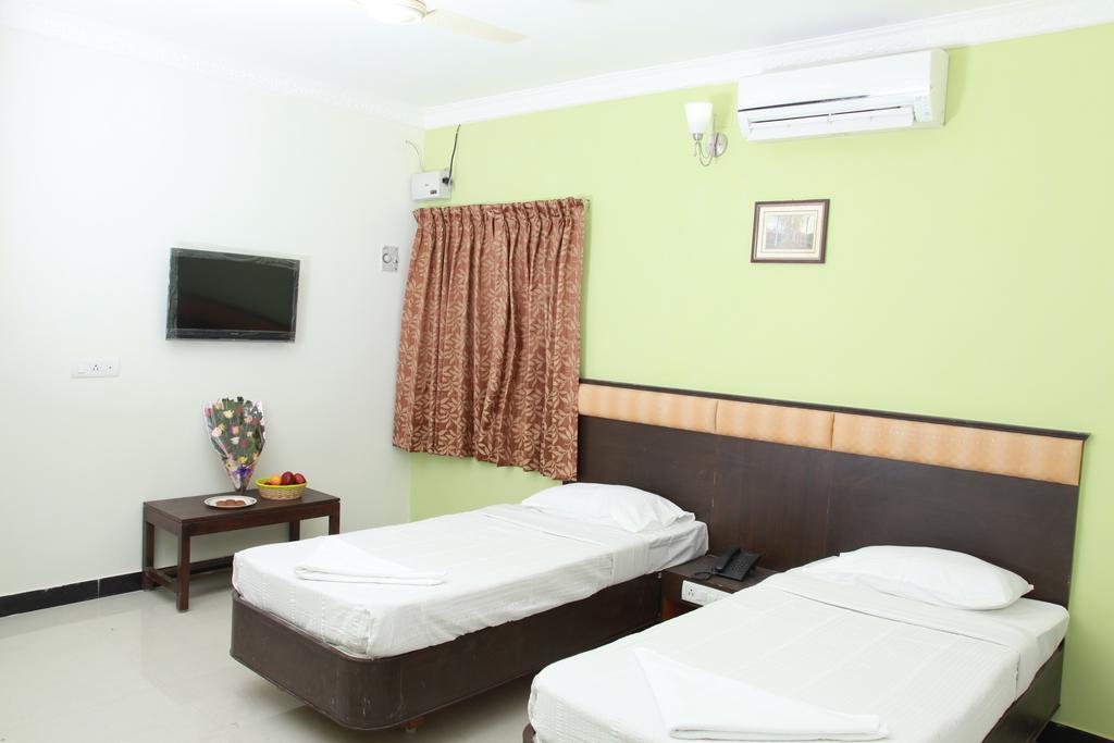 Jeyam Residency, Kumbakonam Hotel ภายนอก รูปภาพ